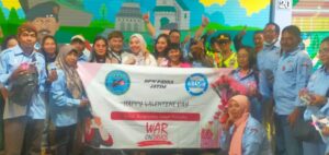 Momen Valentine Day’s Yayasan Pergerakan Anti Narpza (PANNA) DPW Jatim Sosialisasi Berbagi Bunga, Cokelat Dan Sticker