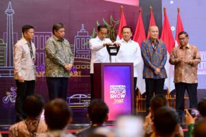 Buka IIMS 2023, Presiden Dorong Industri Otomotif Berorientasi Ekspor