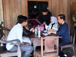 Akhir Pekan, Presiden RI Jokowi dan Ibu Iriana Kunjungi Warung Kopi Klotok