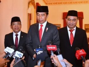 Presiden Jokowi Minta Menkominfo Budi Arie Setiadi Utamakan Penyelesaian BTS