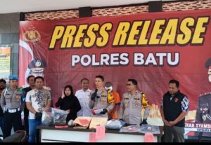 Polres Batu Dalam Waktu 2X24 Jam, Berhasil Meringkus Tiga Pelaku Pembunuhan di Pujon