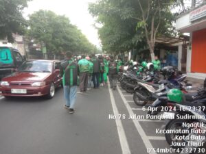 Sahabat Grabike Malang bersama komunitas Grasibba Kota Batu Kompak Berbagi Takjil