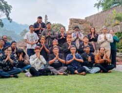 Temu Kangen Penghayat Kepercayaan Kawruh Budi Wijayanti Di Candi Songgoriti