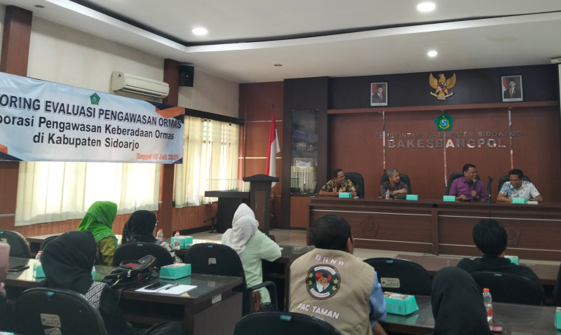 Monitoring dan Evaluasi Bakesbangpol Sidoarjo membahas tentang ormas dan premanisme