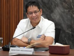 Selamatkan Anggaran Negara! Purbaya Ungkap Cara Cacah Baju Sitaan Hemat Rp12 Juta per Kontainer