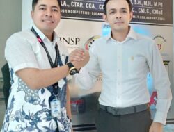 Kunjungan Dr. Gamal Albinsaid di STIKES Maharani Bahas Visi Masa Depan Kota Malang dan Penguatan Sumber Daya Manusia Kesehatan.