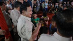 Suasana Malam Tahun Baru Remaja hingga Orang Tua Tapsel di Pengungsian Bareng Prabowo