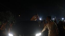 Momen Prabowo Hentikan Kendaraan di Tapanuli Selatan untuk Sapa Petugas Pencari Korban Hilang